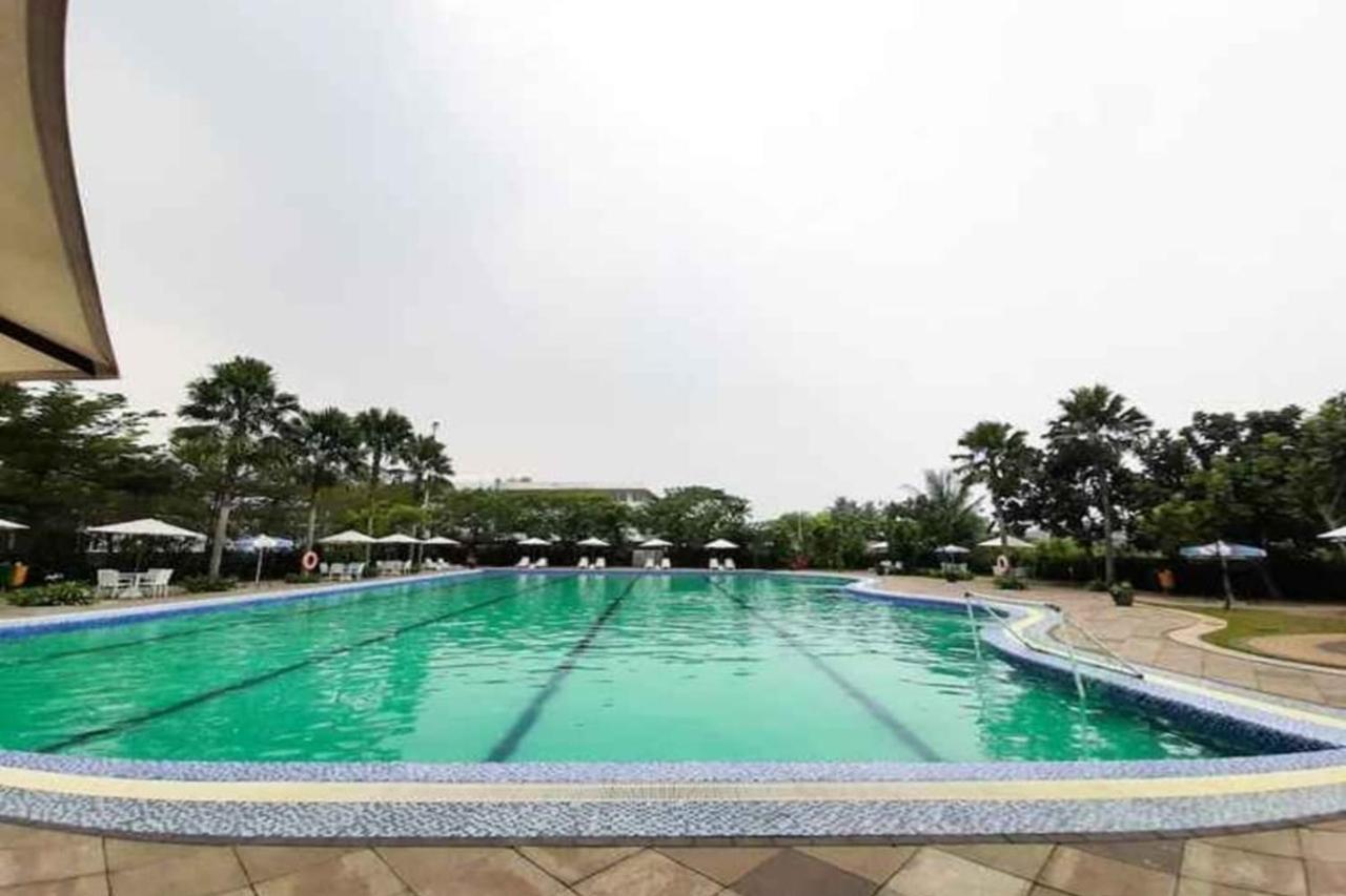 Barata Hotel Near Bandara Soekarno Hatta Tangerang Exterior foto